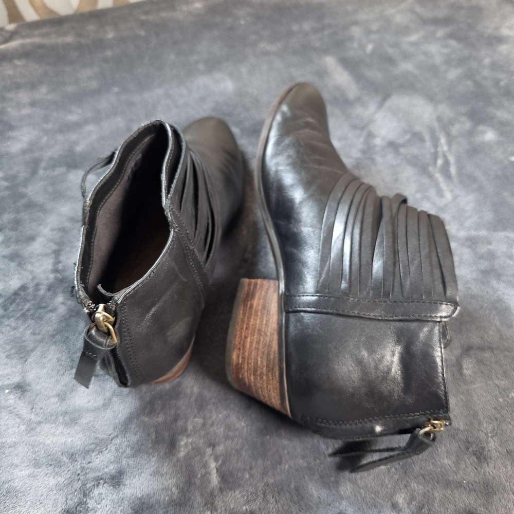 Clarks Artisan Black Leather Zip Ankle Boots Womens Sz 9.5 M Style 26103500 - Picture 7 of 12